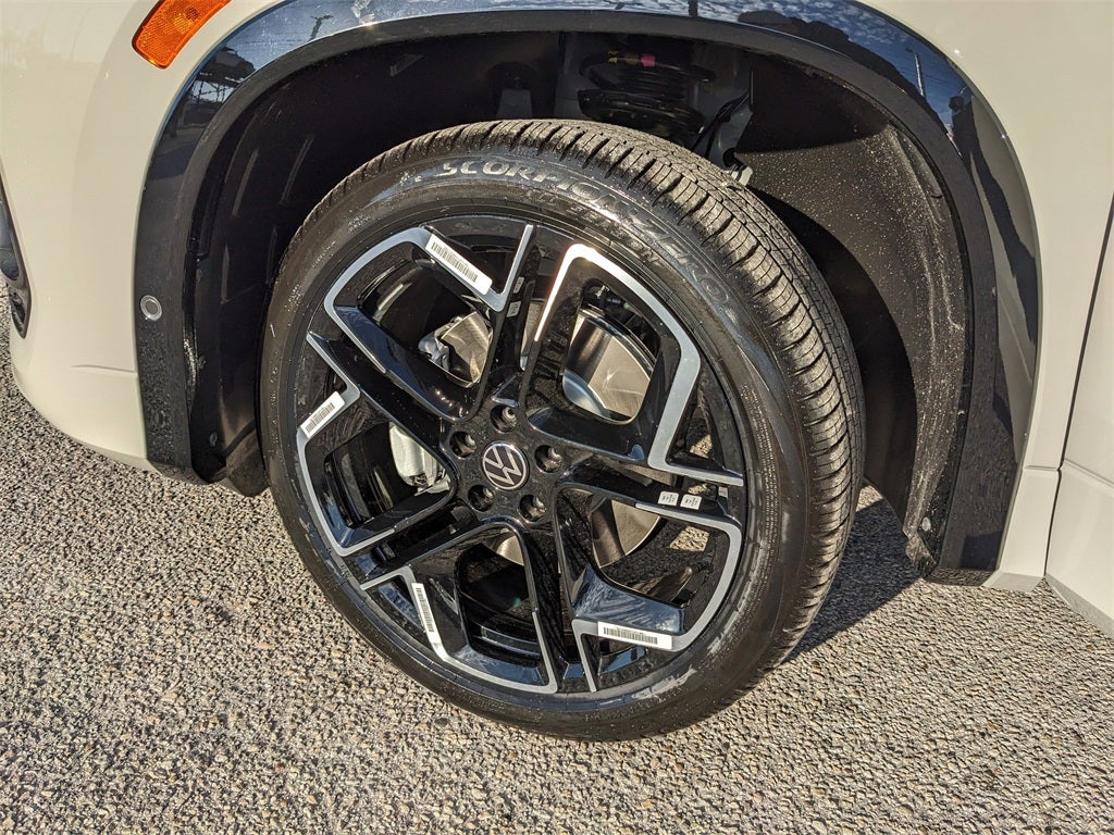 2026 Volkswagen Tiguan 2.0T SEL R-Line Turbo