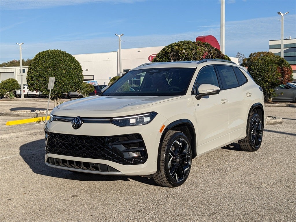 2026 Volkswagen Tiguan 2.0T SEL R-Line Turbo