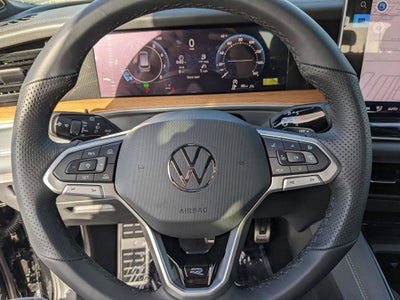 2026 Volkswagen Tiguan 2.0T SEL R-Line Turbo