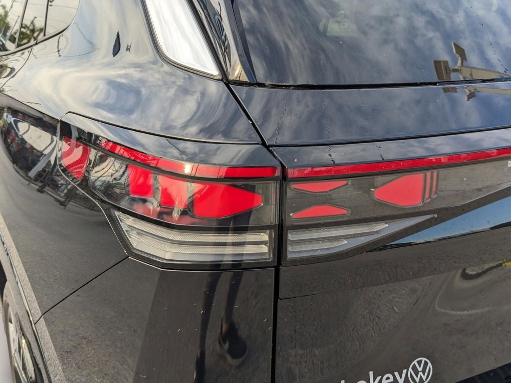 2026 Volkswagen Tiguan 2.0T SEL R-Line Turbo