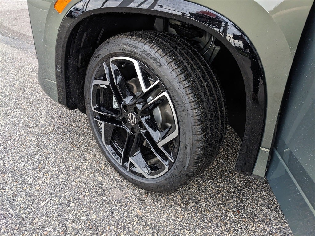 2026 Volkswagen Tiguan 2.0T SEL R-Line Turbo