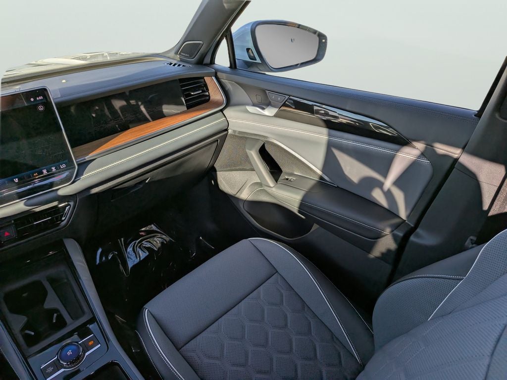 2026 Volkswagen Tiguan 2.0T SEL R-Line Turbo