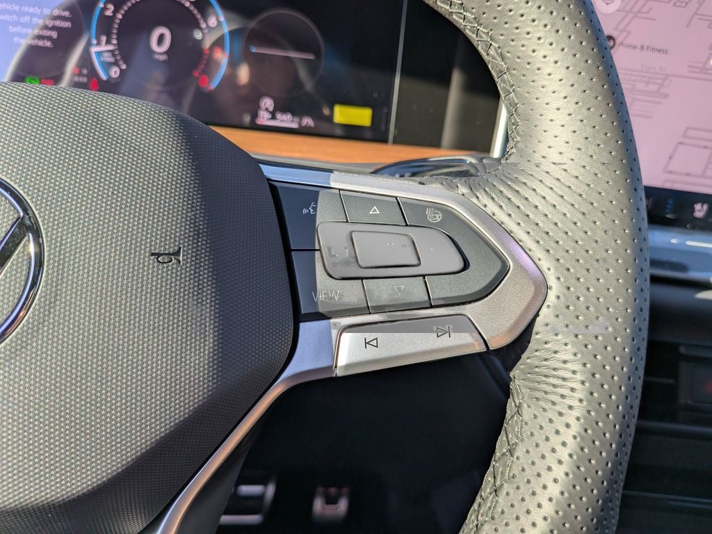 2026 Volkswagen Tiguan 2.0T SEL R-Line Turbo