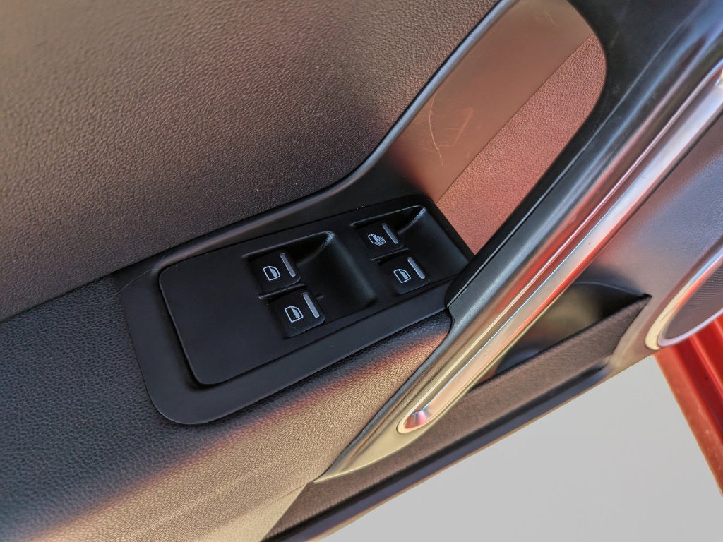 2019 Volkswagen Beetle Convertible 2.0T S
