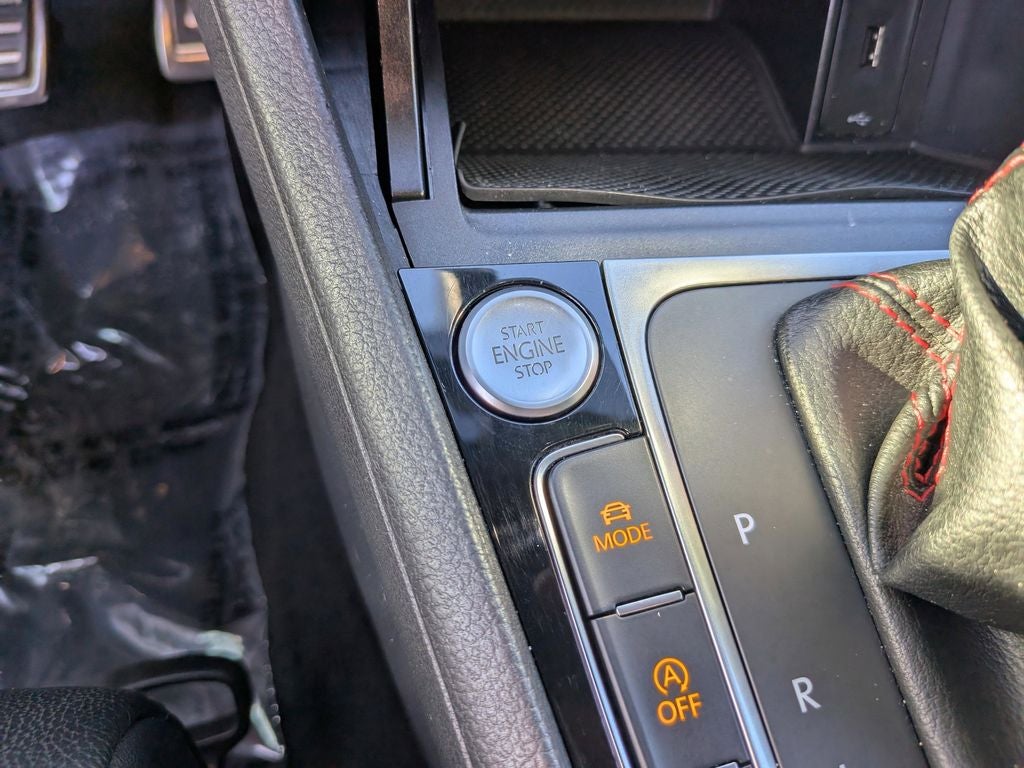 2019 Volkswagen Golf GTI 2.0T SE
