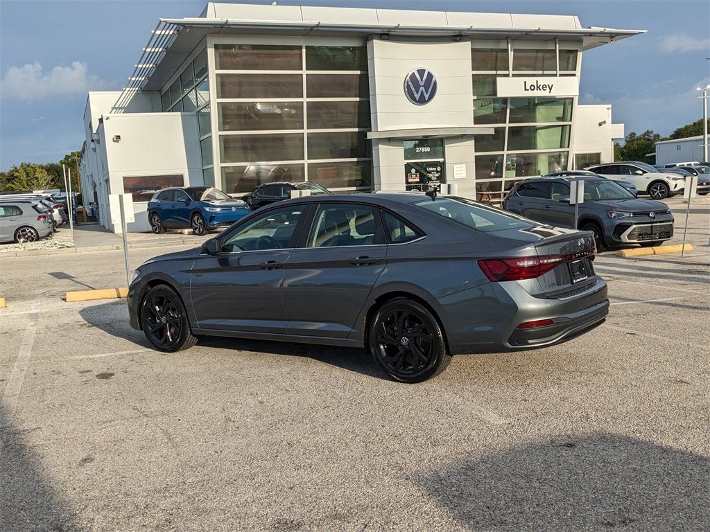 2025 Volkswagen Jetta 1.5T SE