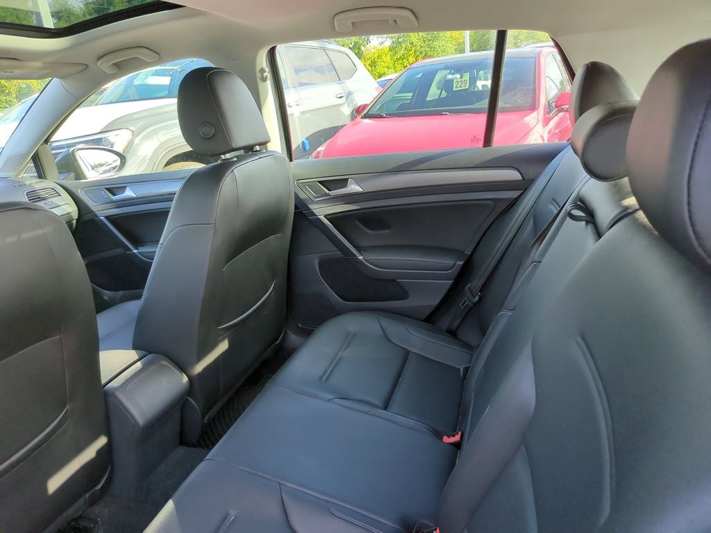 2019 Volkswagen Golf TSI SE 4-Door