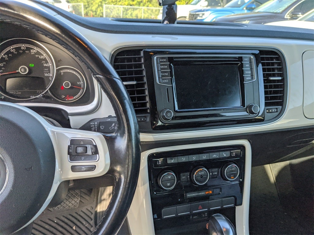 2019 Volkswagen Beetle 2.0T SE