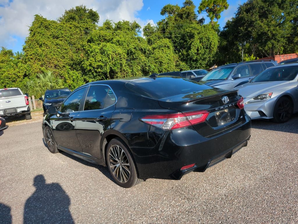 2020 Toyota Camry SE