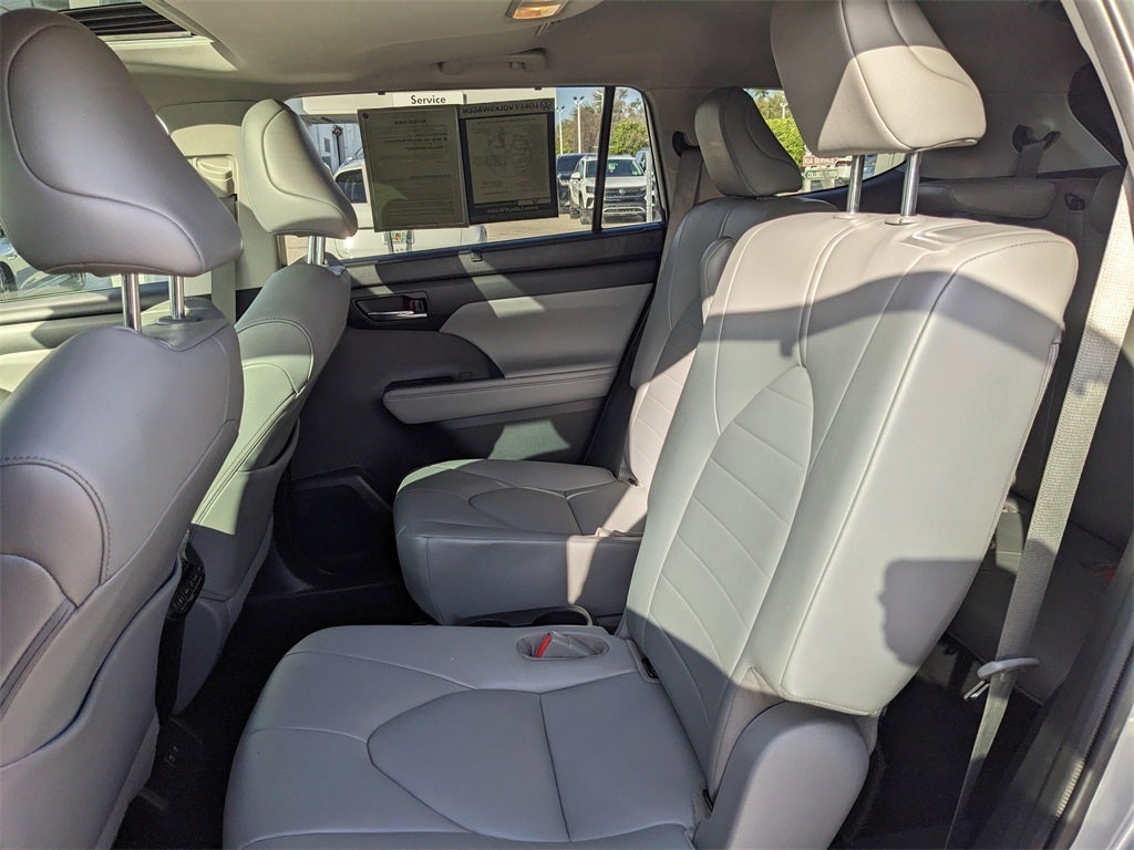 2021 Toyota Highlander Hybrid XLE