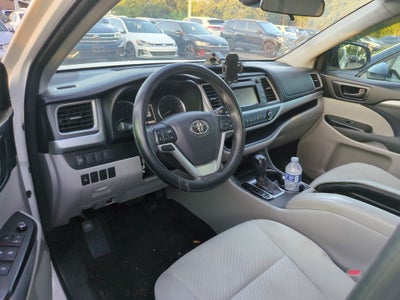 2018 Toyota Highlander LE