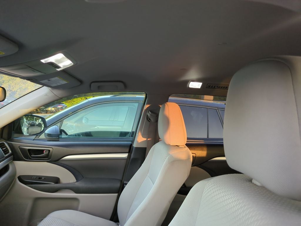 2018 Toyota Highlander LE