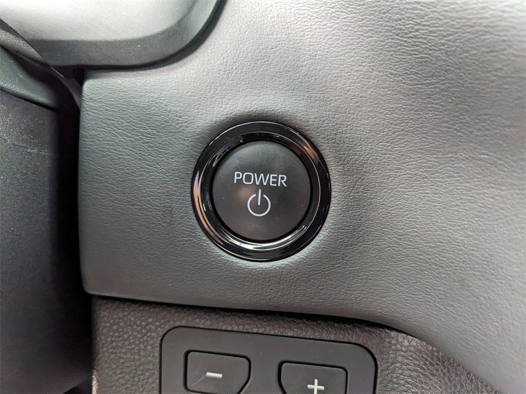 2025 Toyota Tundra Hybrid Platinum