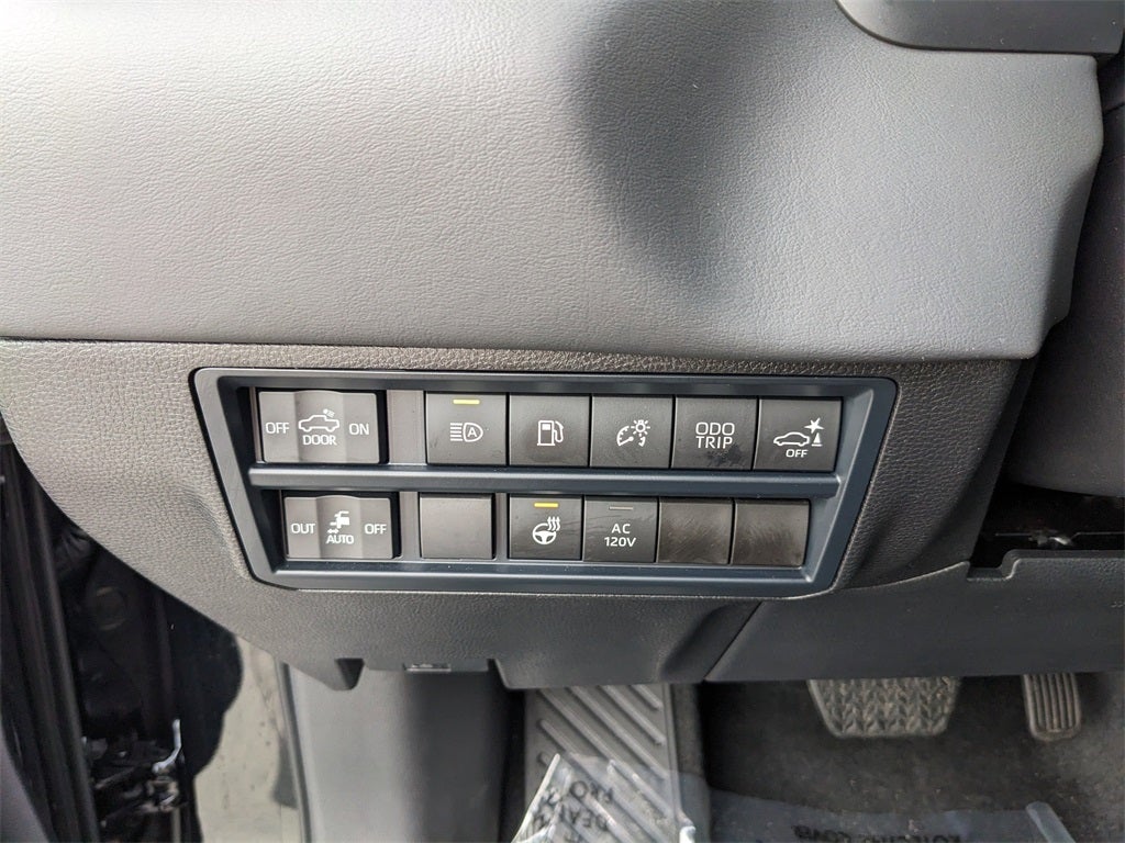 2025 Toyota Tundra Hybrid Platinum