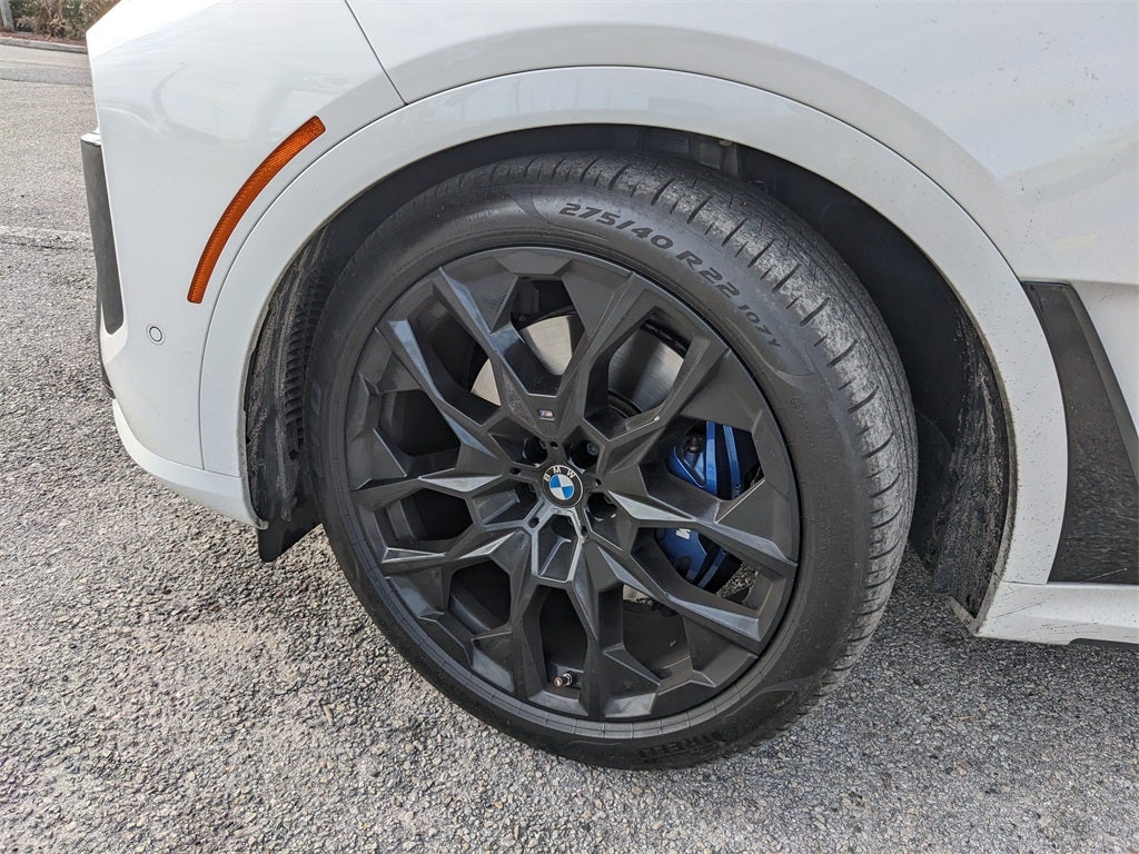 2024 BMW X7 M60i