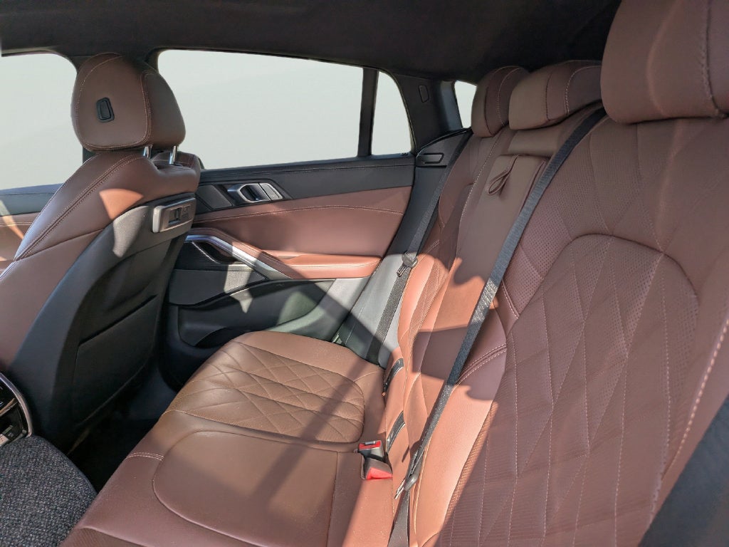 2023 BMW X6 xDrive40i