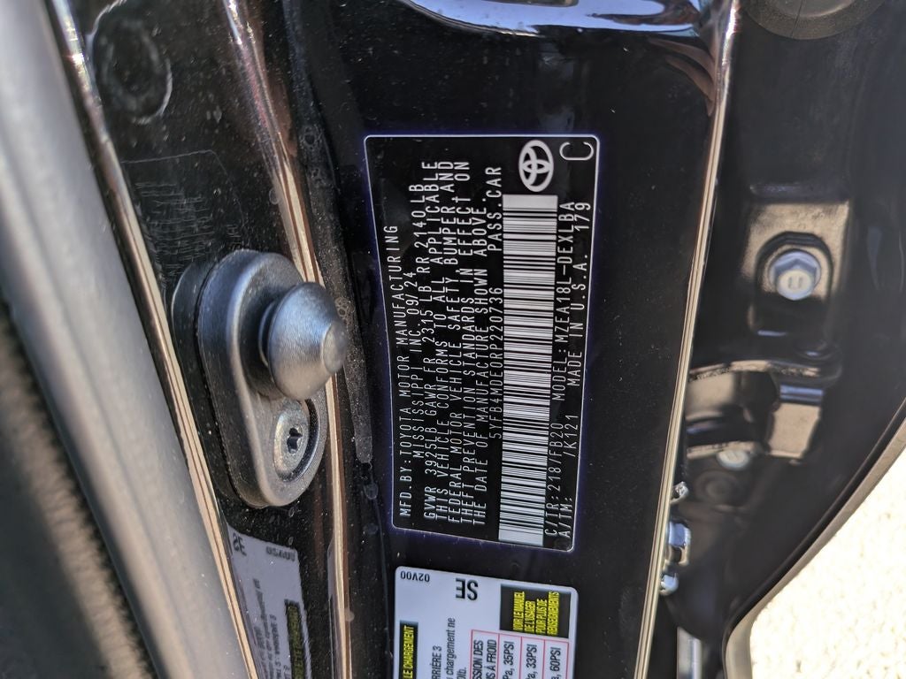 2024 Toyota Corolla LE