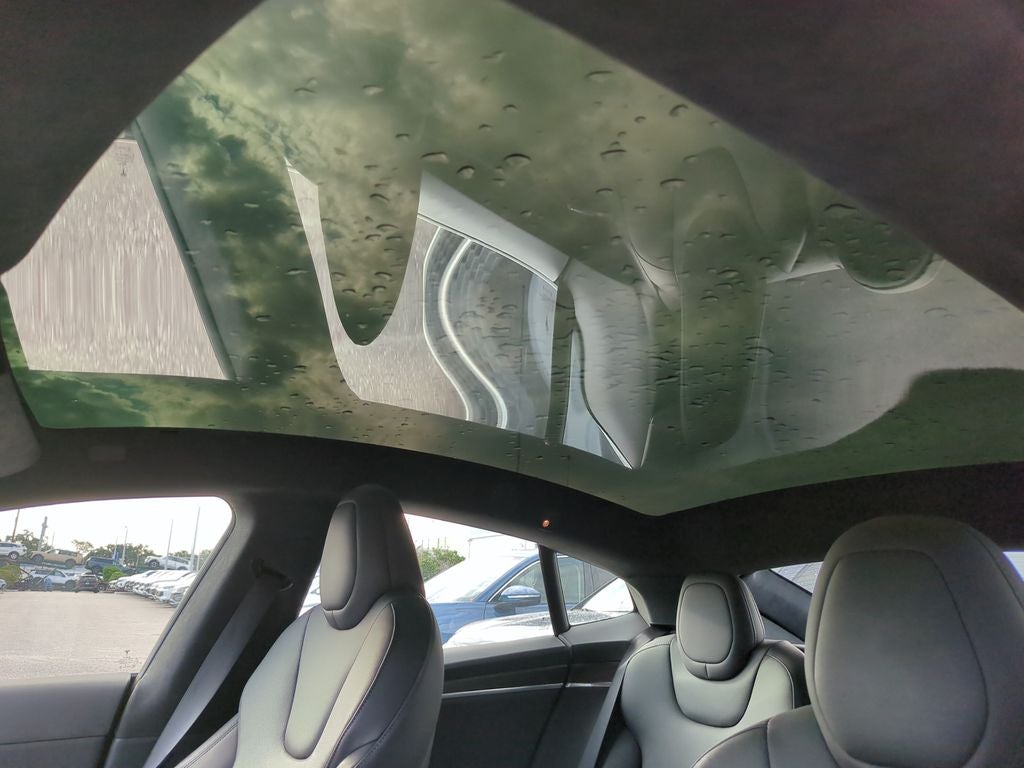 2022 Tesla Model S Base