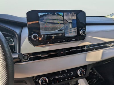 2024 Mitsubishi Outlander Base