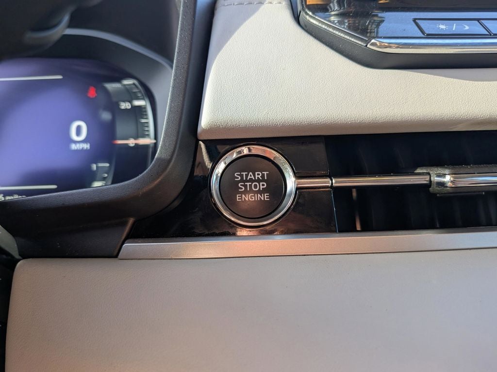 2024 Mitsubishi Outlander Base