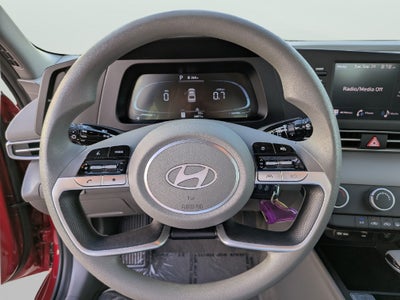 2024 Hyundai Elantra SE