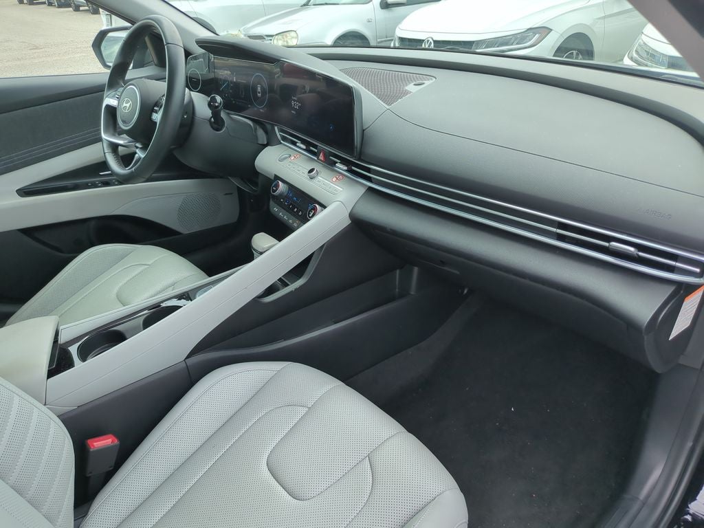 2025 Hyundai Elantra Hybrid Limited