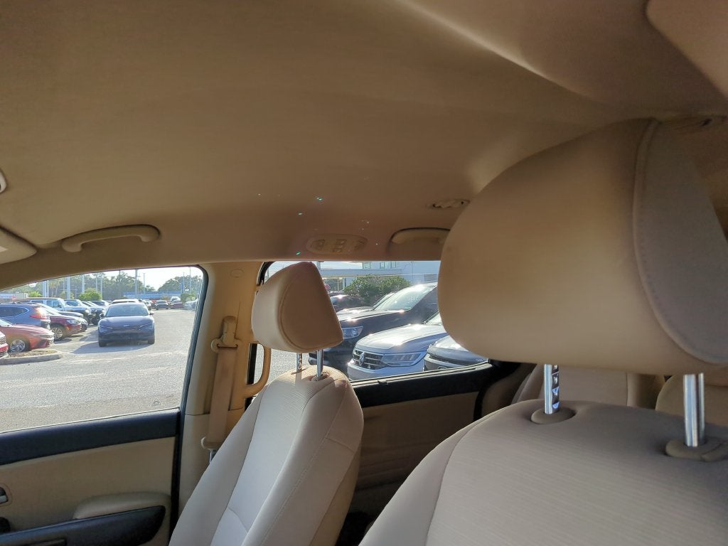 2015 Kia Sedona LX