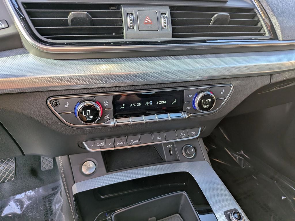 2024 Audi Q5 45 S line Premium quattro