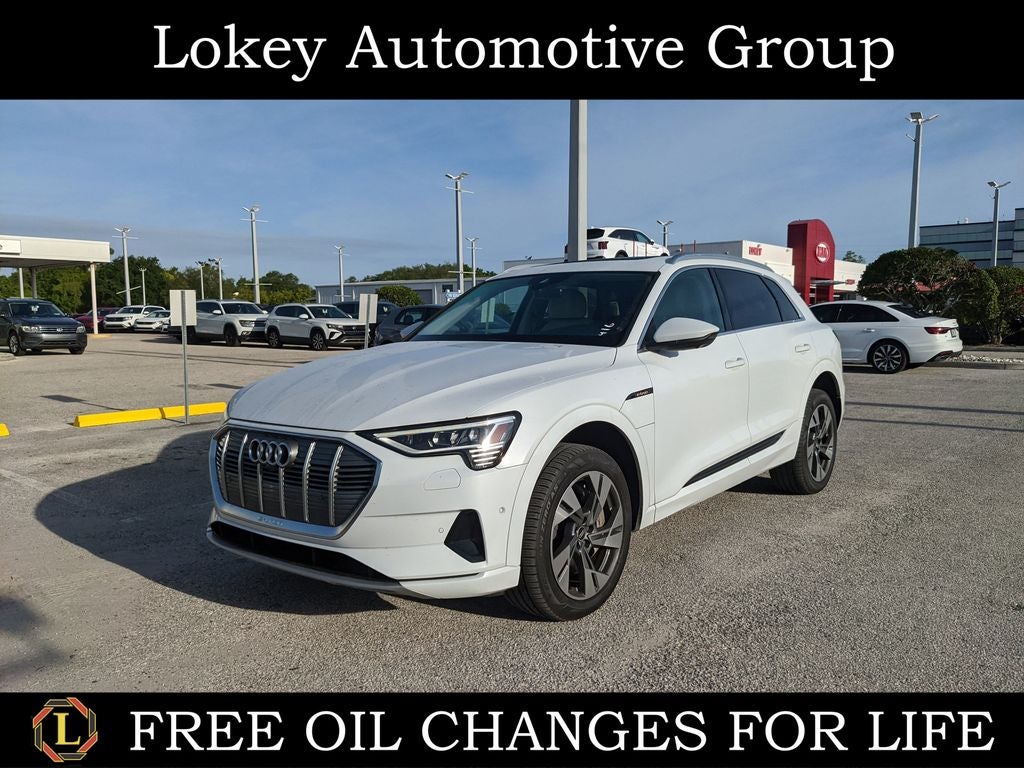 2022 Audi e-tron Premium Plus quattro