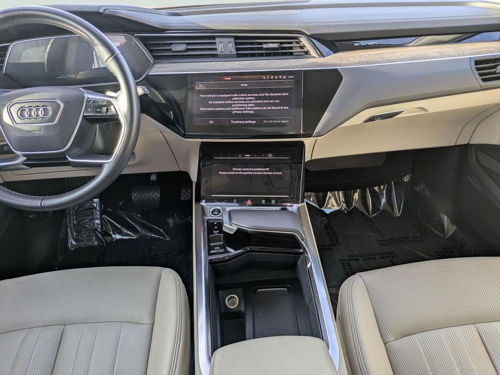 2022 Audi e-tron Premium Plus quattro