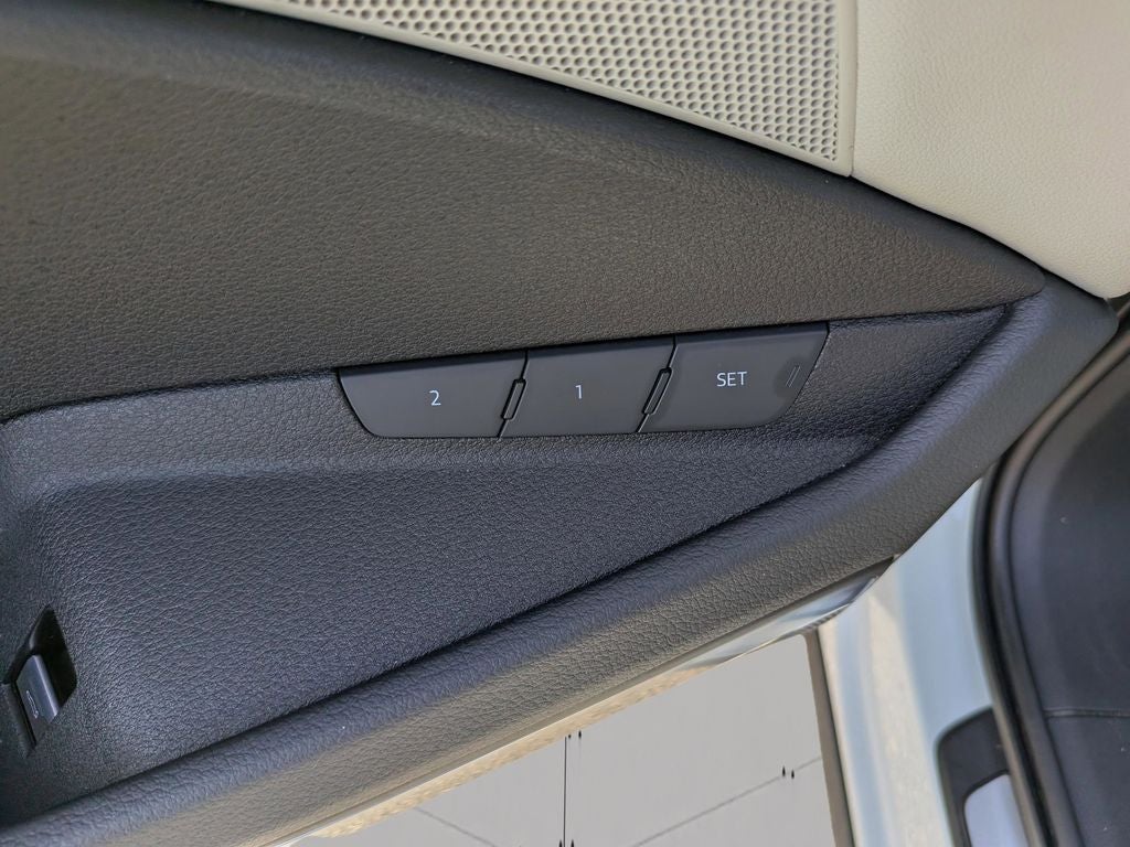 2022 Audi e-tron Premium Plus quattro