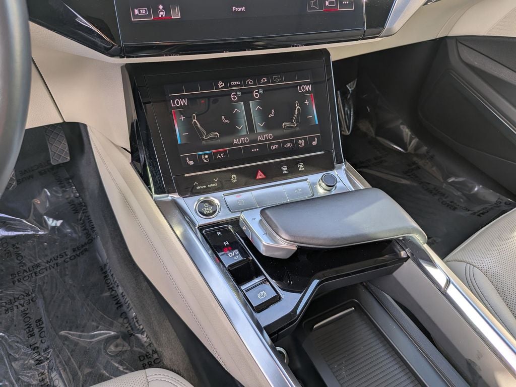 2022 Audi e-tron Premium Plus quattro