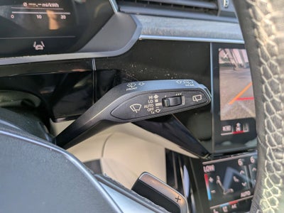 2022 Audi e-tron Premium Plus quattro