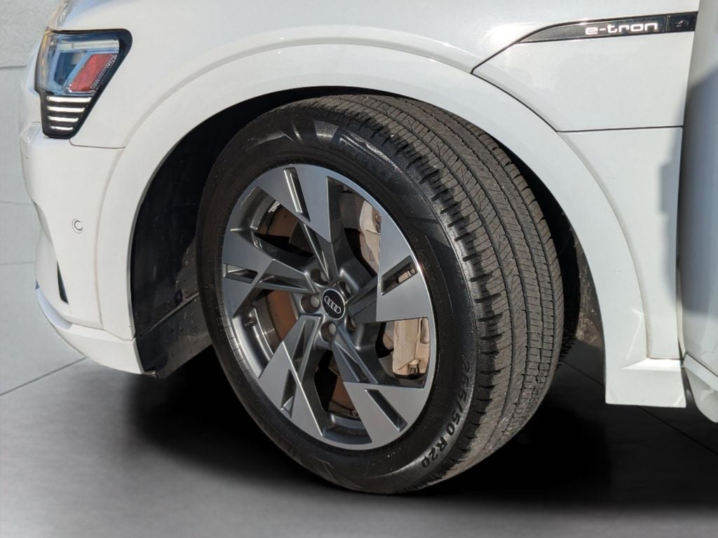2022 Audi e-tron Premium Plus quattro