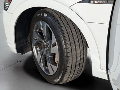 2022 Audi e-tron Premium Plus quattro