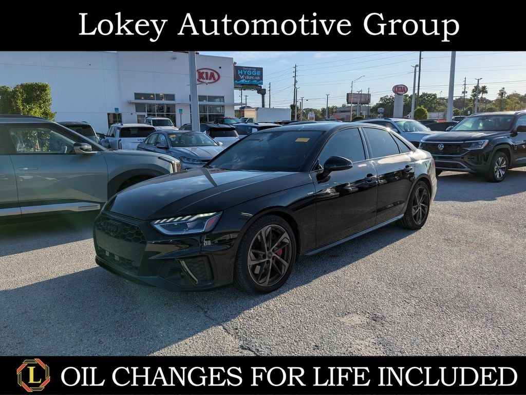 2022 Audi A4 45 S line Premium Plus quattro