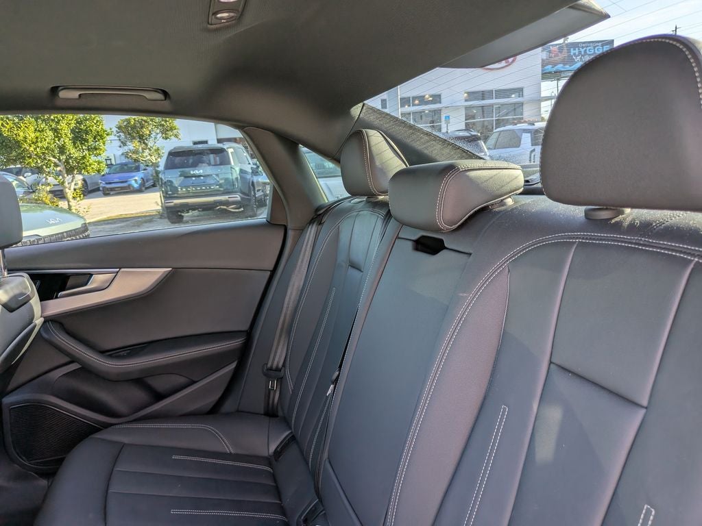2022 Audi A4 45 S line Premium Plus quattro