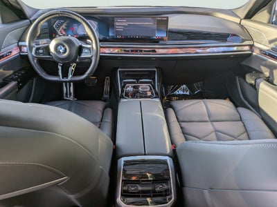 2023 BMW 7 Series 740i