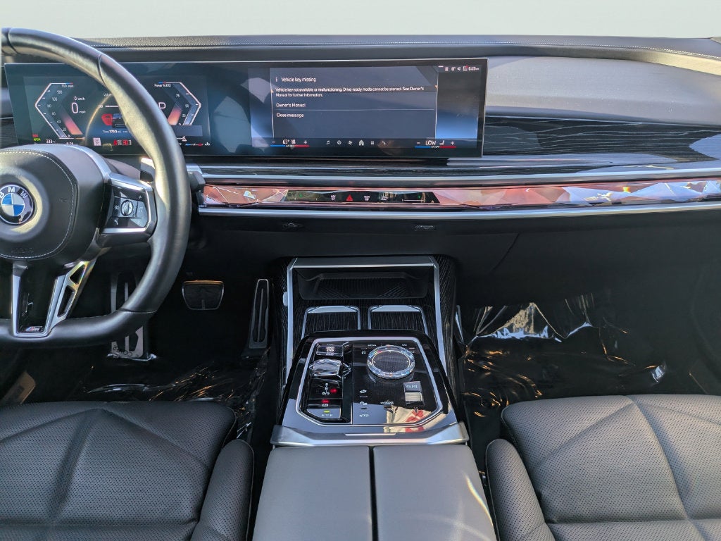 2023 BMW 7 Series 740i