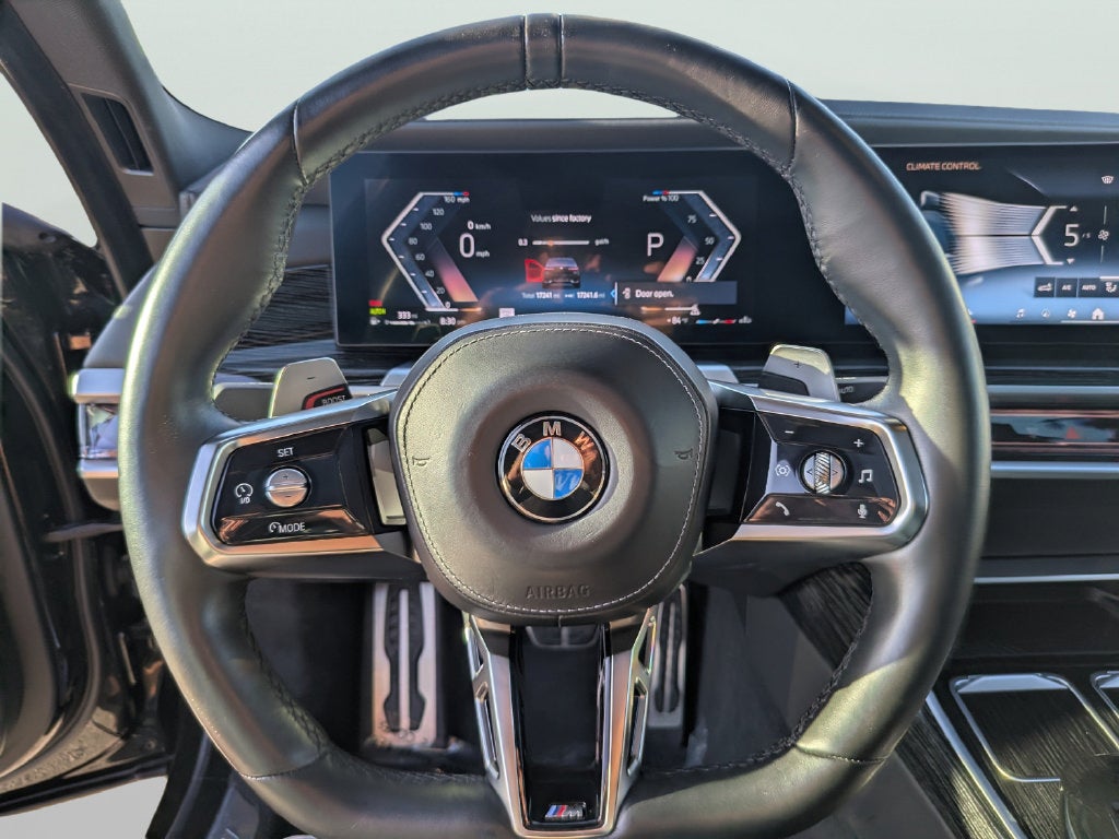 2023 BMW 7 Series 740i
