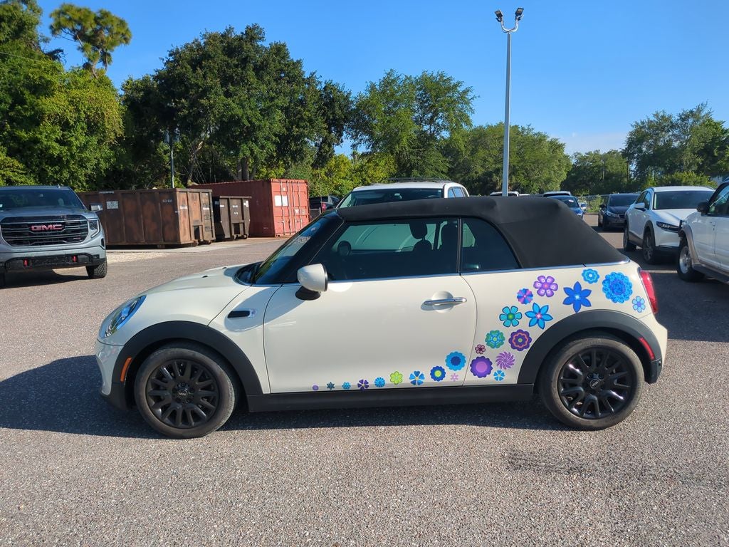 2021 MINI Cooper Cooper