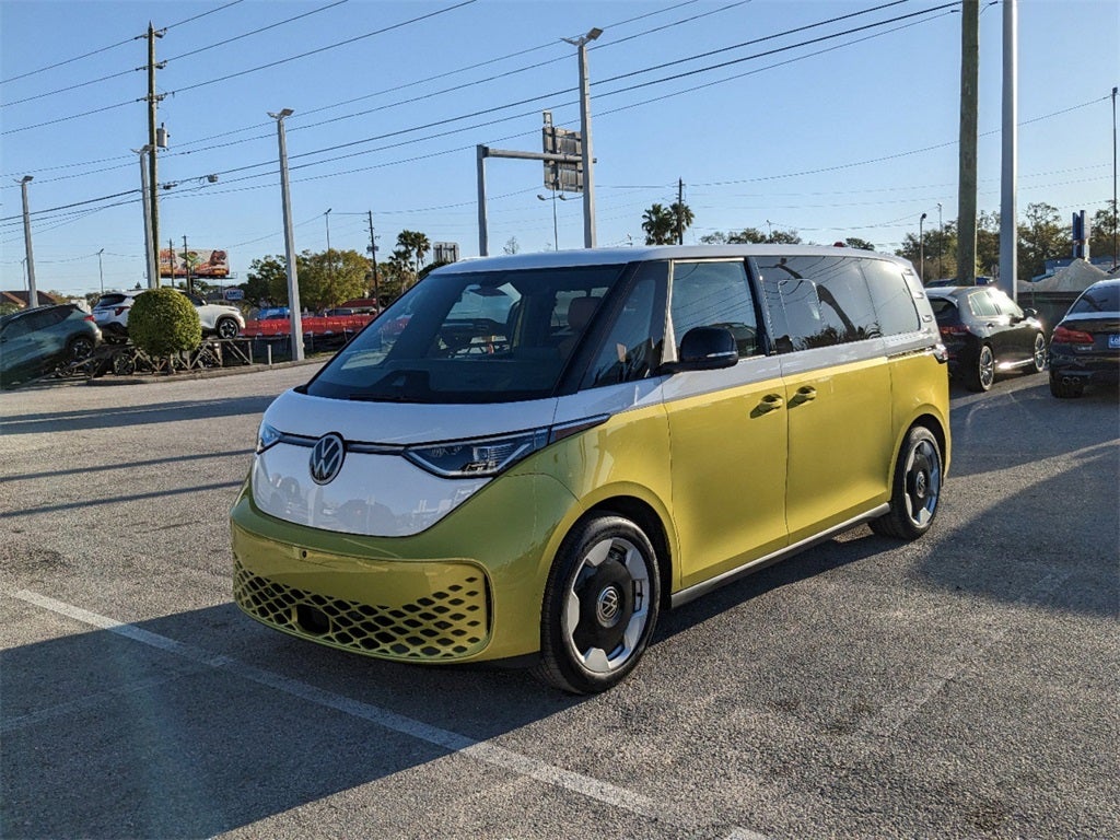 2025 Volkswagen ID. Buzz PRO S PLUS RWD PRO S PLUS RWD