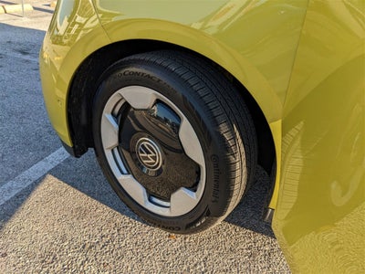 2025 Volkswagen ID. Buzz PRO S PLUS RWD PRO S PLUS RWD