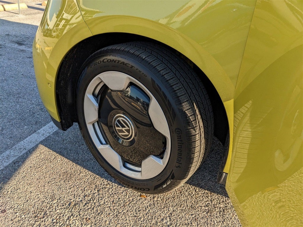 2025 Volkswagen ID. Buzz PRO S PLUS RWD PRO S PLUS RWD