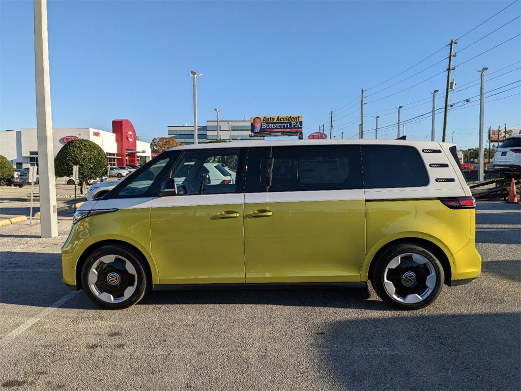 2025 Volkswagen ID. Buzz PRO S PLUS RWD PRO S PLUS RWD