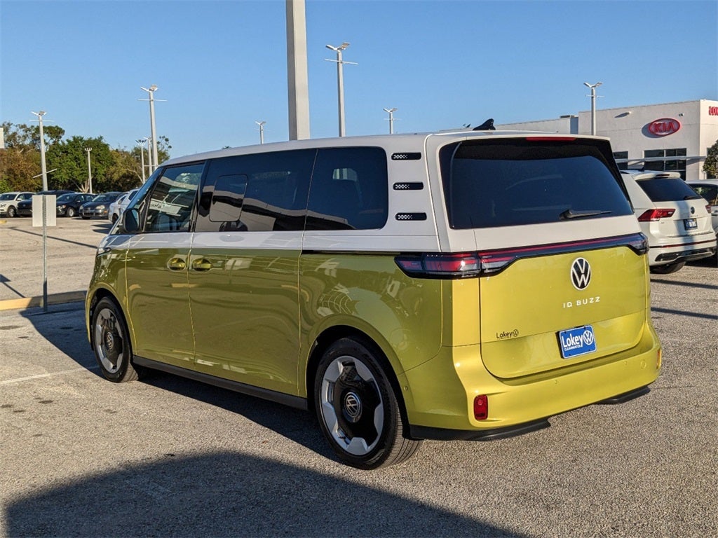 2025 Volkswagen ID. Buzz PRO S PLUS RWD PRO S PLUS RWD