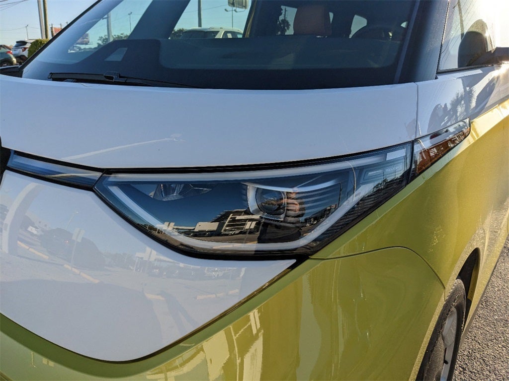 2025 Volkswagen ID. Buzz PRO S PLUS RWD PRO S PLUS RWD