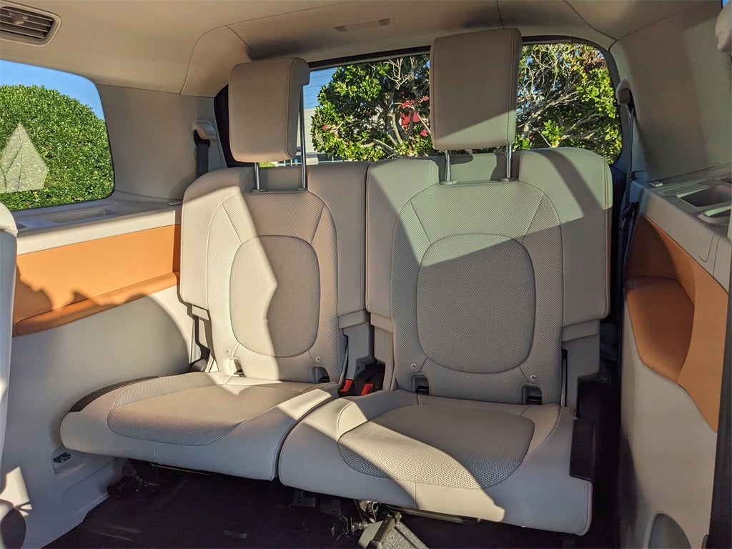 2025 Volkswagen ID. Buzz Pro S Plus