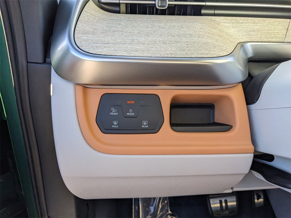 2025 Volkswagen ID. Buzz Pro S Plus