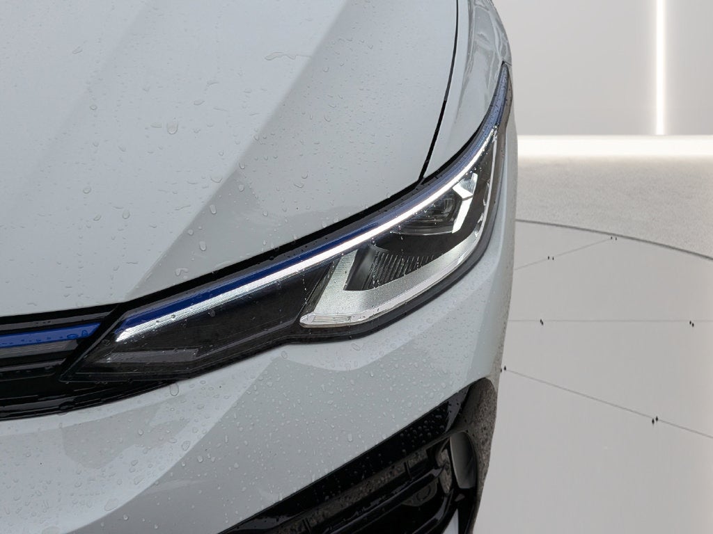 2026 Volkswagen Golf R Base